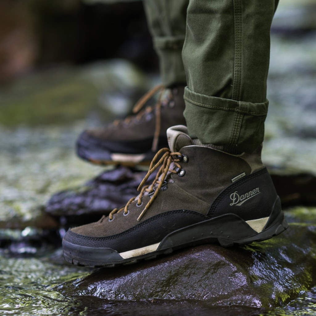 Picture of: Danner – Panorama ” Black Olive